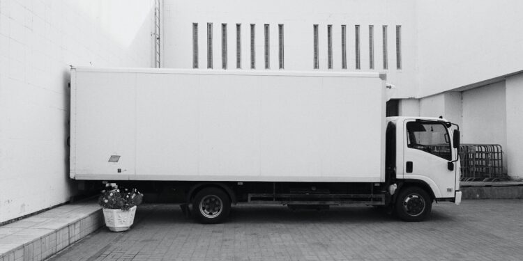 5 Major Benefits Of Hiring Professional Moving Companies