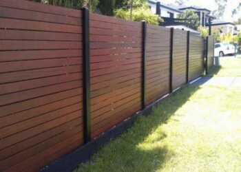 5 Reasons Why Homeowners Love Wooden Fences