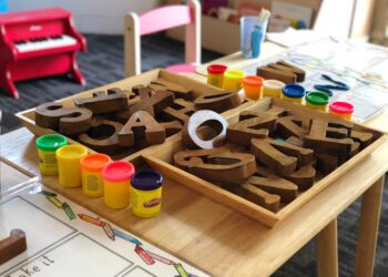 Pre-Emergent vs. Post-Emergent: What’s the difference between the two weed killers?