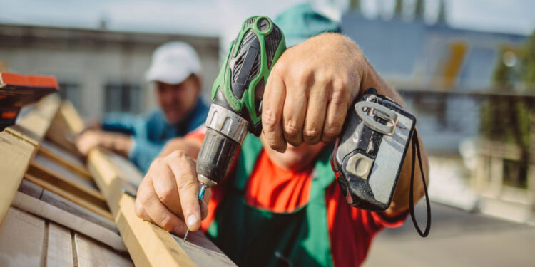 5 Signs That You Should Invest in a Roof Replacement