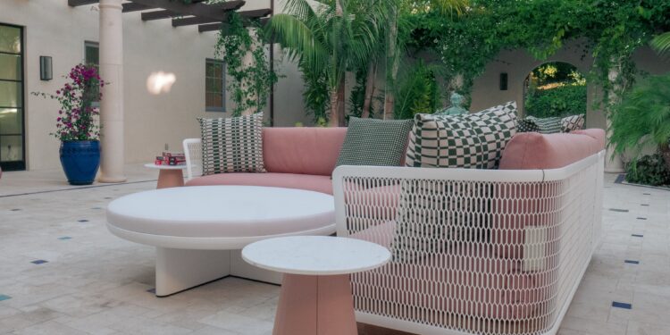 Outdoor Porch Curtains: A Must-Have for Outdoor Living