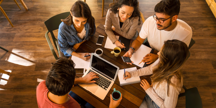 Remote Collaboration: 5 Strategies for Studying with Peers